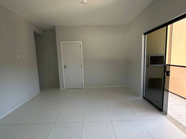 #359 - Apartamento para Venda em Navegantes - SC - 2